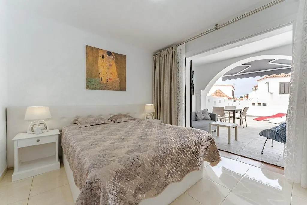 Beautiful Apartments With Large Terrace Close To The Beach Arona  0*, Arona (Tenerife)