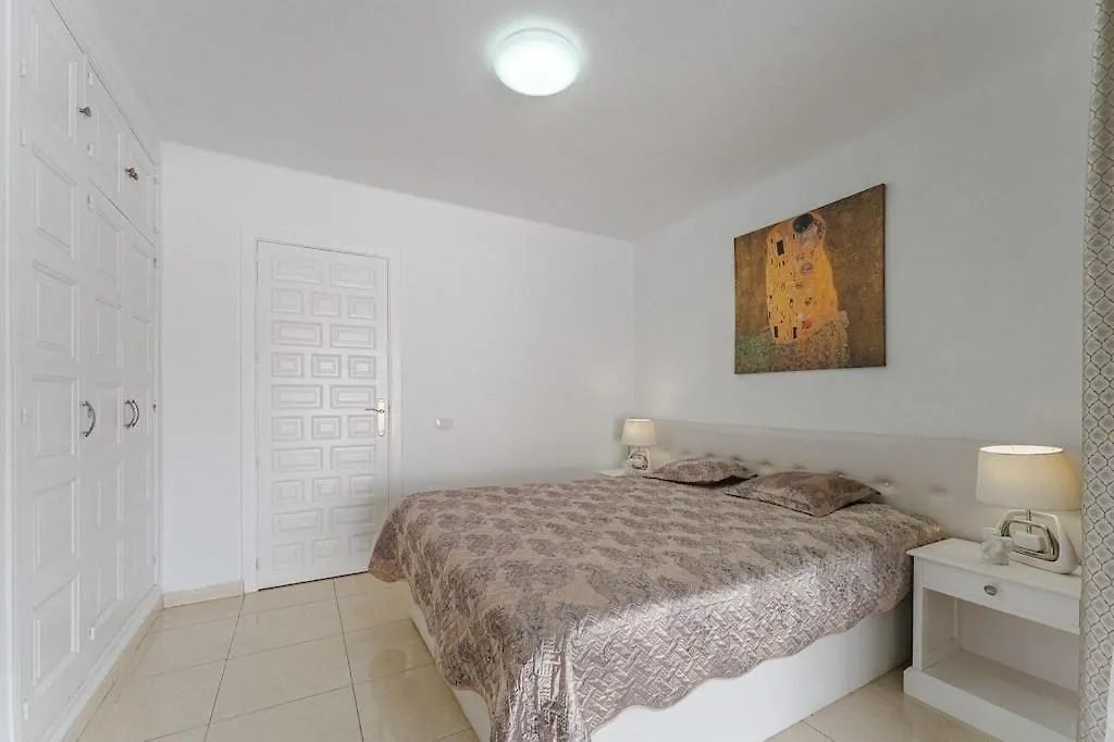 Beautiful Apartments With Large Terrace Close To The Beach Arona