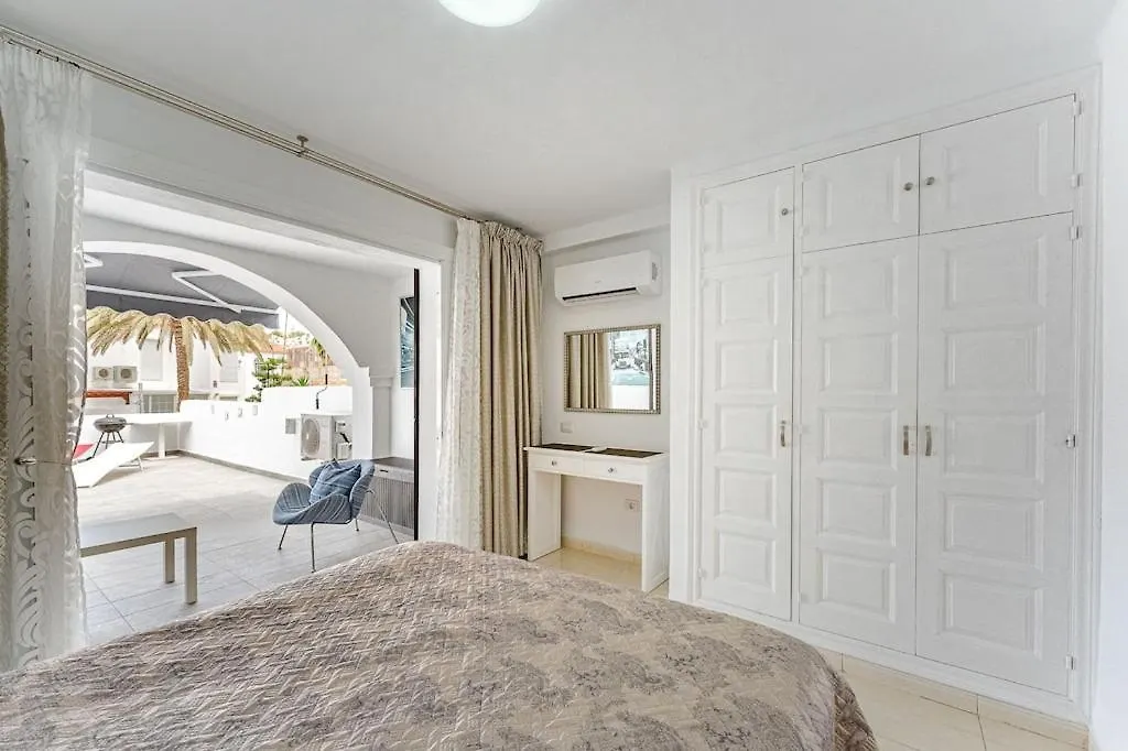 Beautiful Apartments With Large Terrace Close To The Beach Arona  0*, Arona (Tenerife)