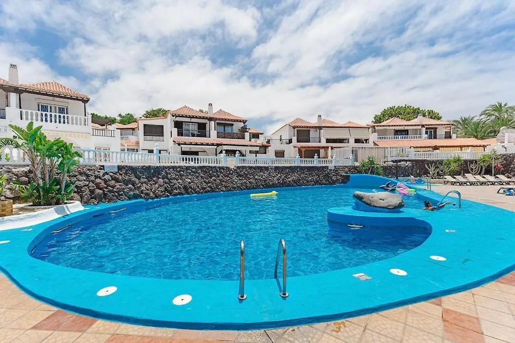 Beautiful Apartments With Large Terrace Close To The Beach Arona