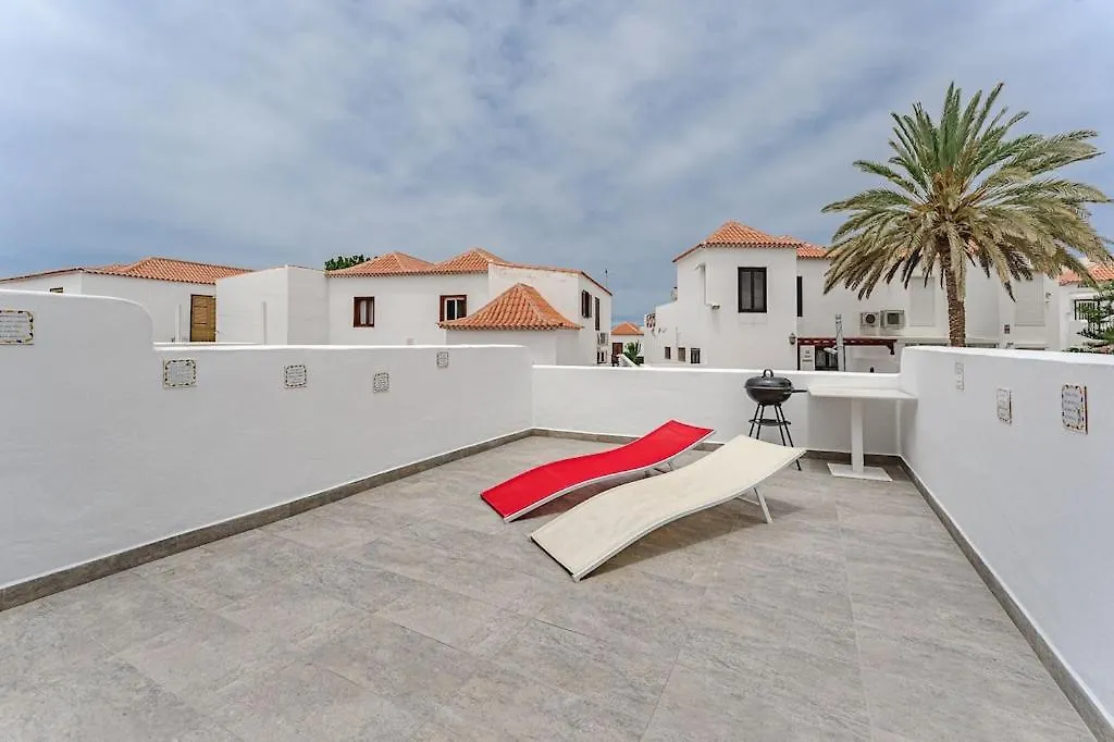 Beautiful Apartments With Large Terrace Close To The Beach Arona